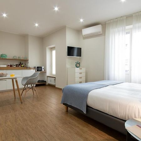 Aqualago Casa Vacanze Apartment C แวร์บาเนีย ภายนอก รูปภาพ