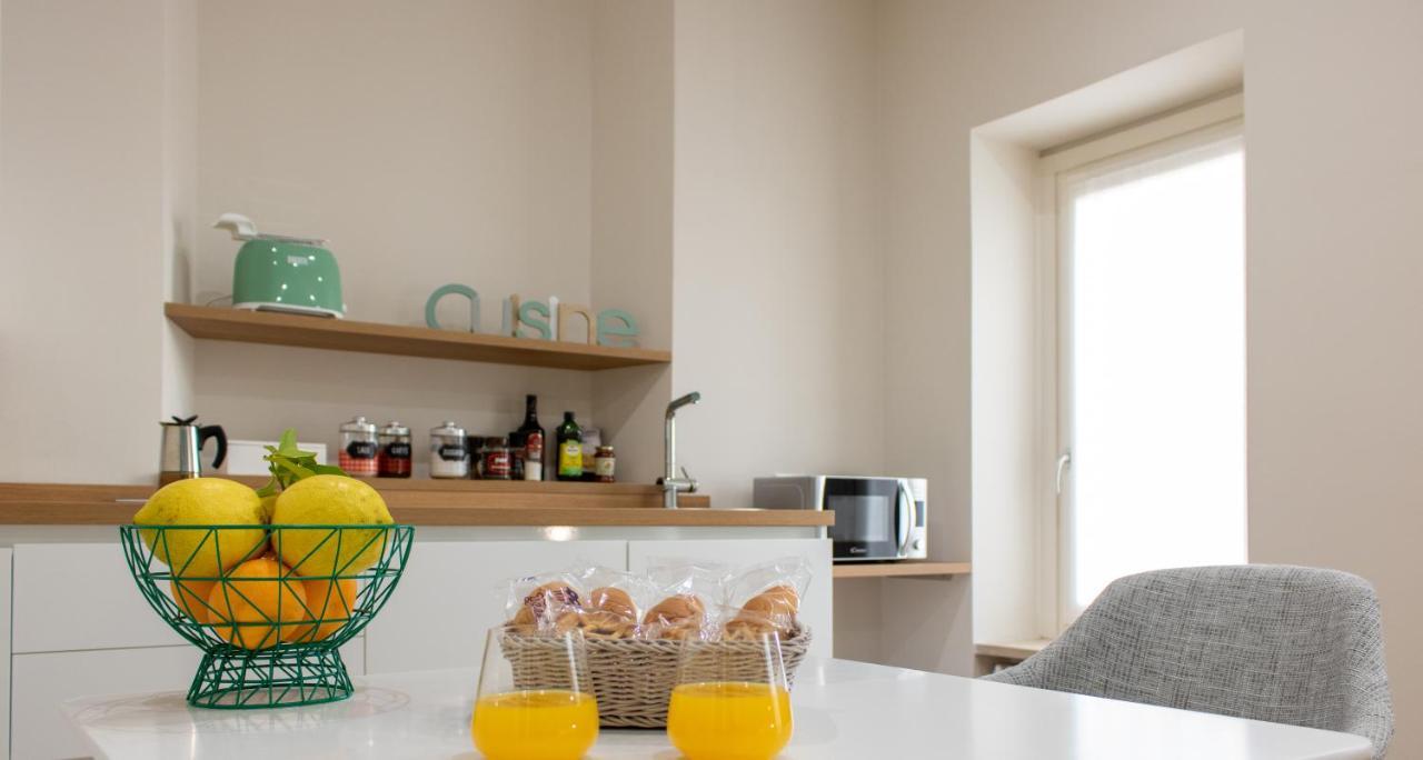 Aqualago Casa Vacanze Apartment C แวร์บาเนีย ภายนอก รูปภาพ