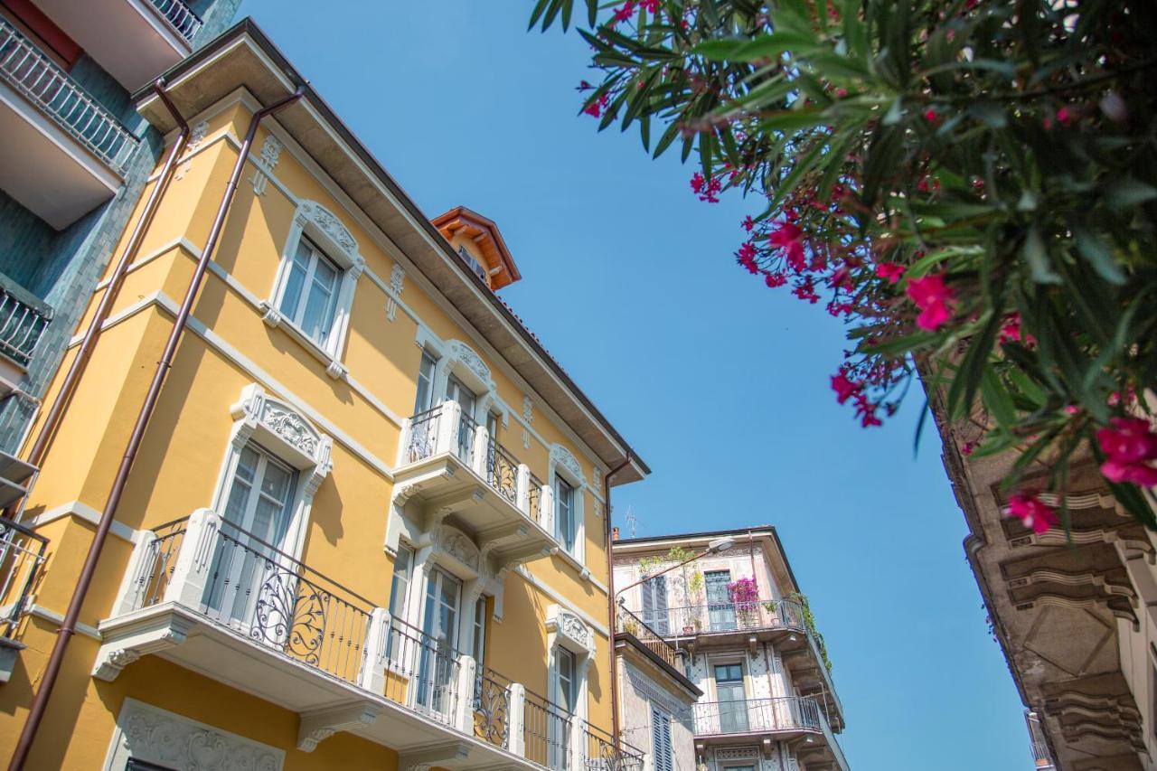 Aqualago Casa Vacanze Apartment C แวร์บาเนีย ภายนอก รูปภาพ